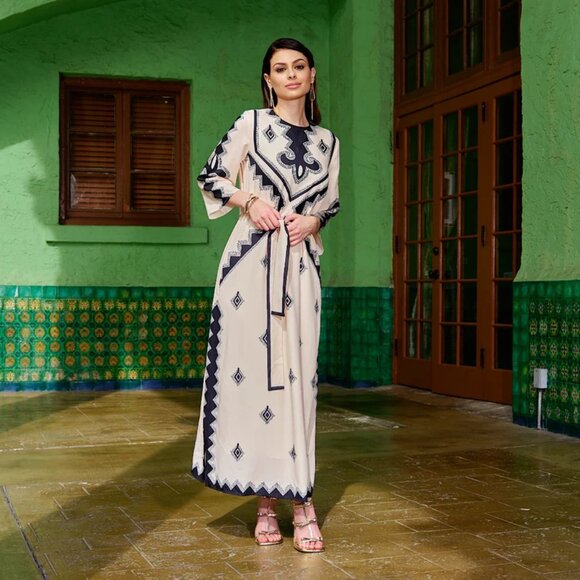 NWT ESTEEM COUTURE Kati Dress Kaftan Black/White Maxi Dress in Size XL - Picture 3 of 5